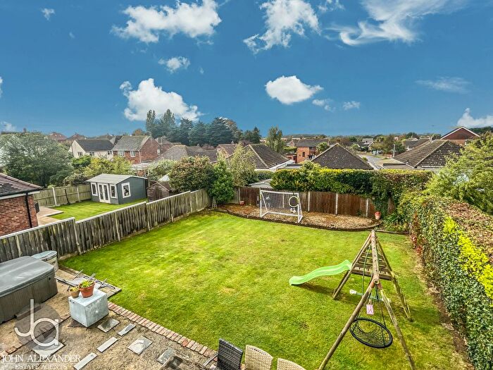 4 Bedroom Detached House For Sale In The Close, Frinton-On-Sea, CO13