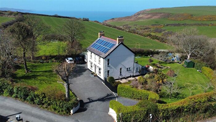 4 Bedroom Detached House For Sale In Dinas Cross, Newport, Pembrokeshire, SA42