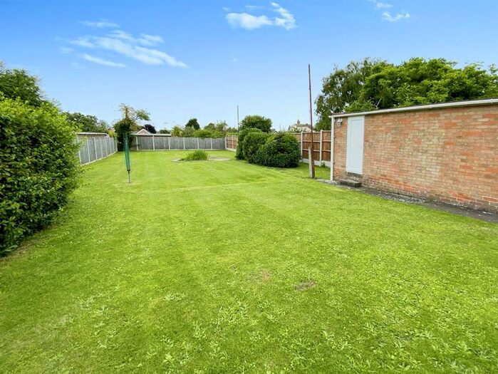 2 Bedroom Detached Bungalow For Sale In Conrad Road, Oulton Broad