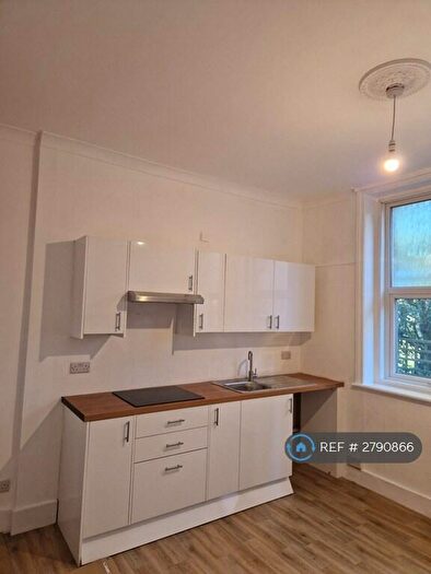 1 Bedroom Flat To Rent In Earls Avenue, Folkestone, CT20