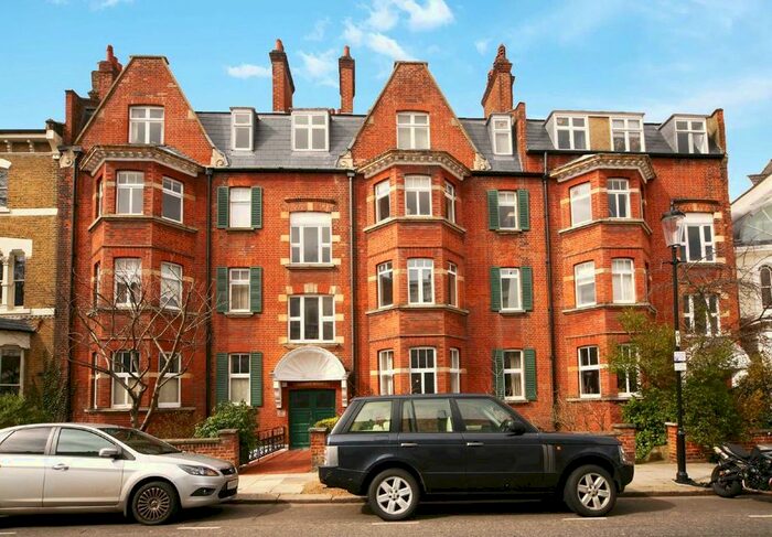 2 Bedroom Flat To Rent In Elgin Crescent, London, W11