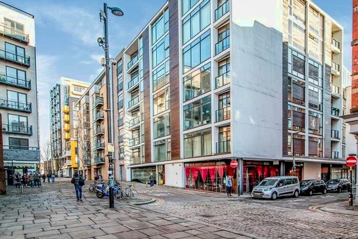 2 Bedroom Flat To Rent In High Street, Manchester, M4