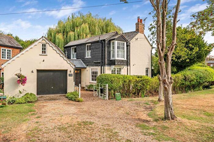 4 Bedroom House For Sale In The Green, Kingston Blount, Oxfordshire, OX39