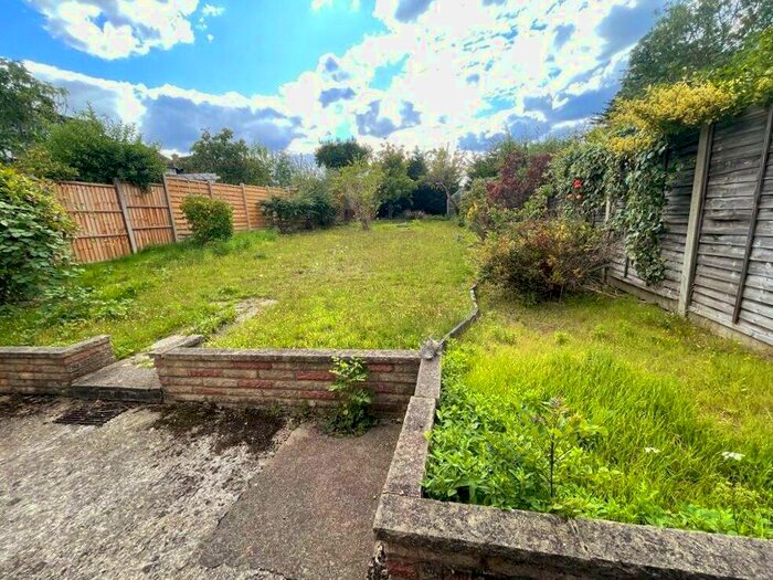 3 Bedroom Detached House To Rent In Crowland Gardens, Southgate, N14