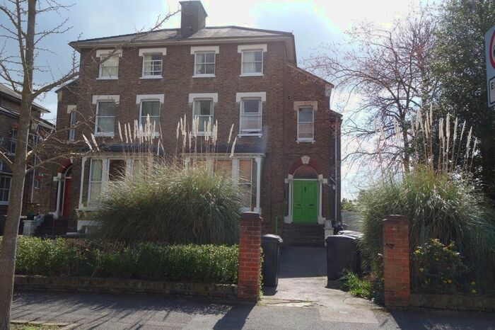 1 Bedroom Studio To Rent In Christ Church Road, Surbiton, KT5