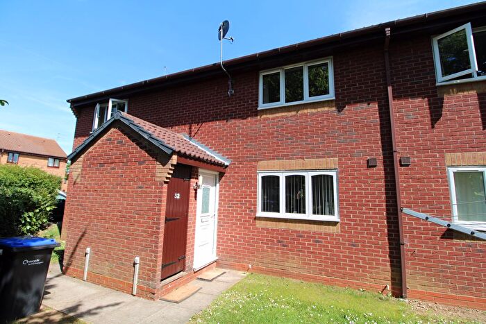 1 Bedroom Flat To Rent In Muncaster Gardens, East Hunsbury, Northampton, NN4