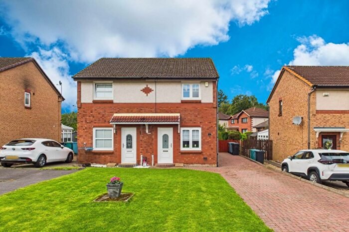 2 Bedroom Semi-Detached House For Sale In Pine Lawn, Wishaw, ML2
