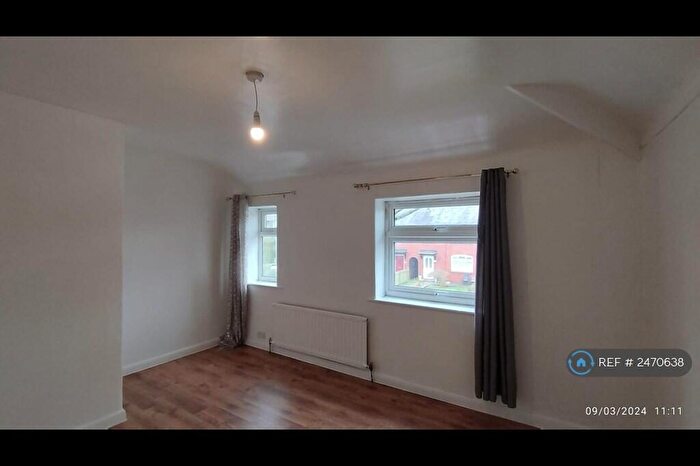 2 Bedroom End Of Terrace House To Rent In Pelham Street, Ashton-Under-Lyne, OL7