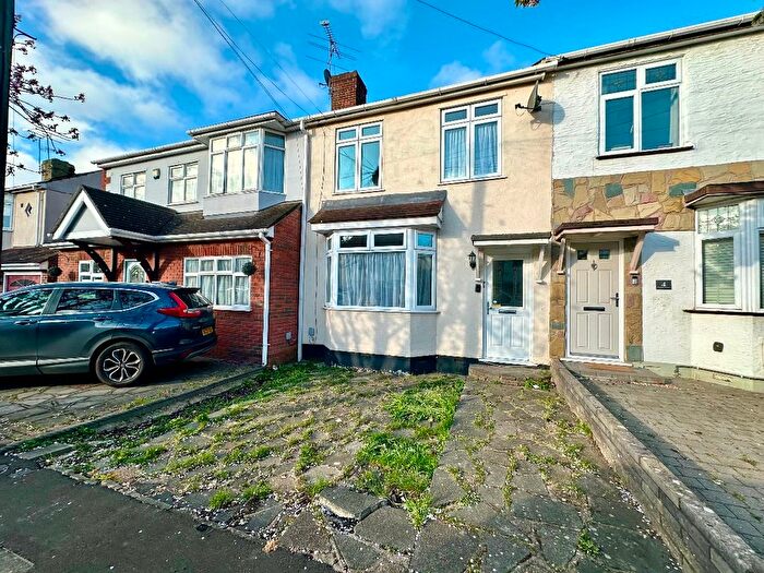 2 Bedroom Terraced House For Sale In Geoffrey Avenue, Harold Wood, RM3