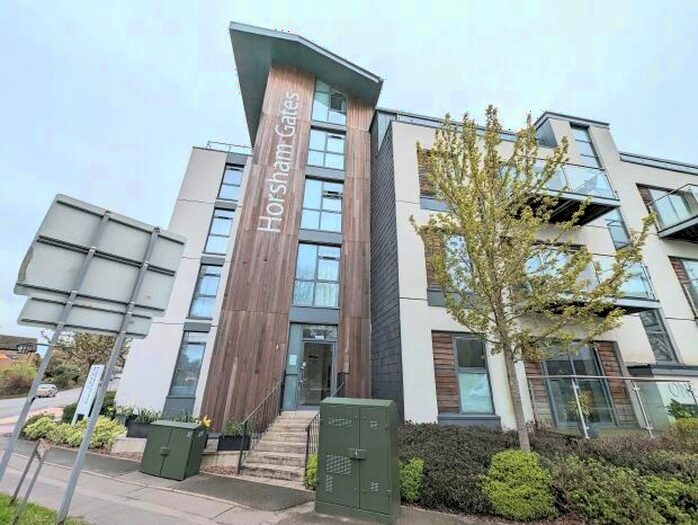 1 Bedroom Flat To Rent In Horsham Gates, Horsham, RH13