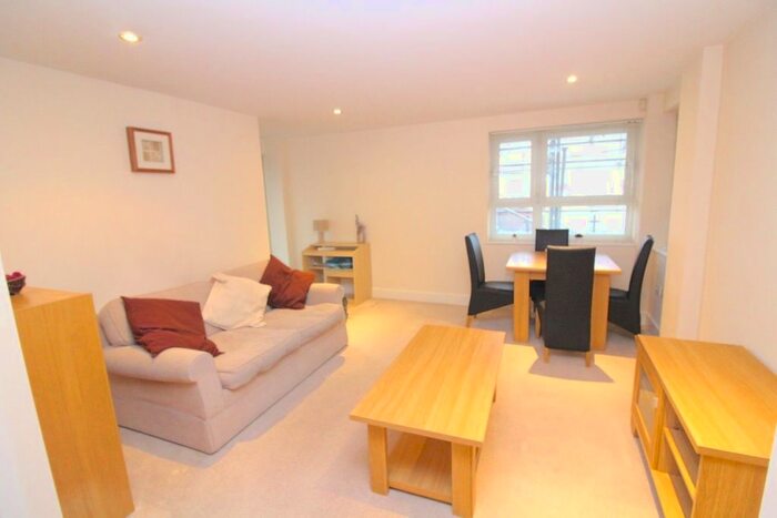 1 Bedroom Flat To Rent In Kings Road, Swansea, SA1