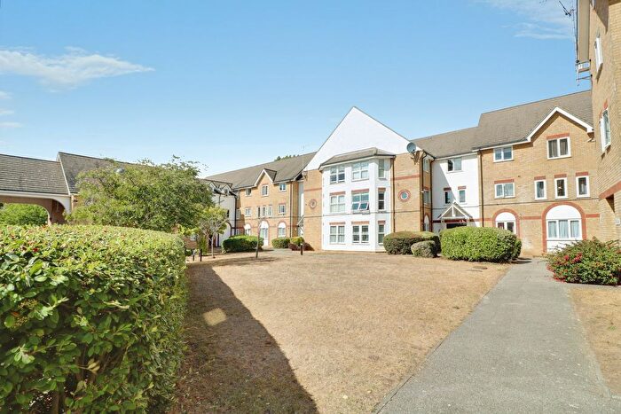 2 Bedroom Flat To Rent In Cambridge Road, Southend-On-Sea, SS1