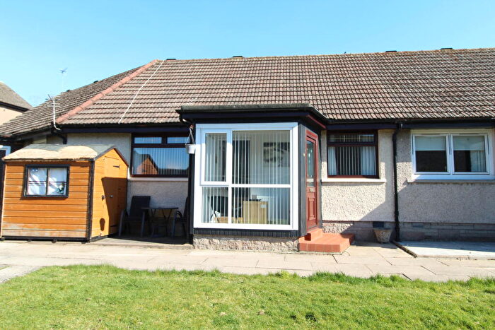 1 Bedroom Terraced House For Sale In Gardner Walk, Aberdeen, AB12