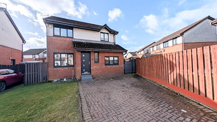 3 Bedroom Detached House For Sale In Craigend Road, G67