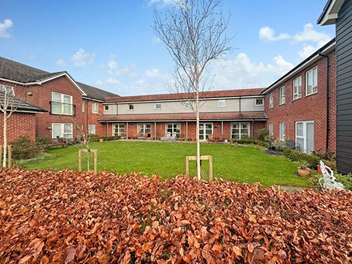 2 Bedroom Flat For Sale In Calleywell Lane, Aldington, Ashford, TN25