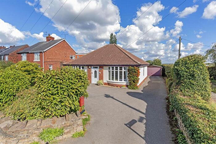 3 Bedroom Detached Bungalow For Sale In Manor Road, Brimington, Chesterfield, S43