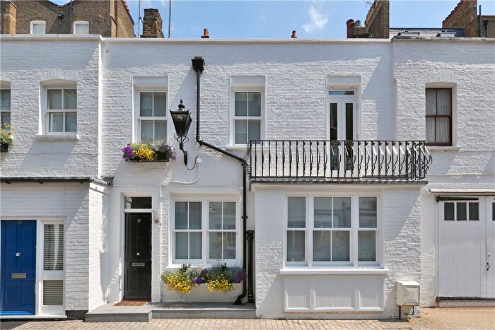 2 Bedroom Mews To Rent In Gloucester Place Mews, Marylebone, London, W1U