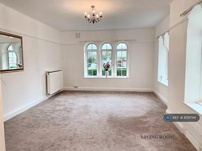 1 Bedroom Flat To Rent In San Remo Towers, Boscombe, Bournemouth, BH5