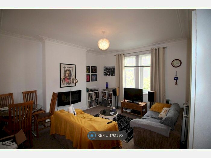 1 Bedroom Flat To Rent In Claremont Villas, Leeds, LS2