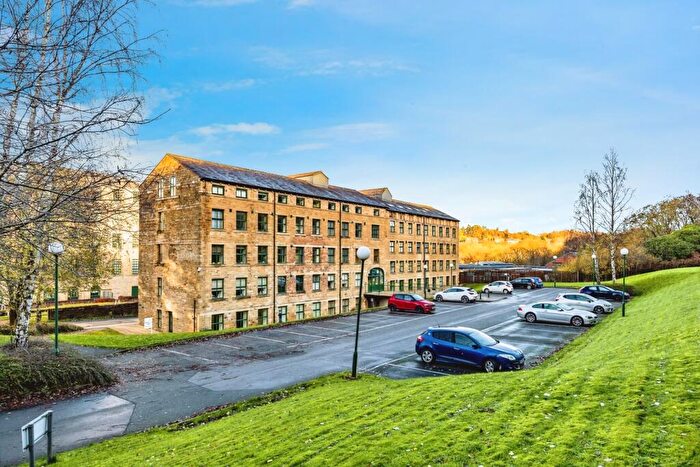 1 Bedroom Apartment For Sale In Navigation Rise, Milnsbridge, Huddersfield, West Yorkshire, HD3