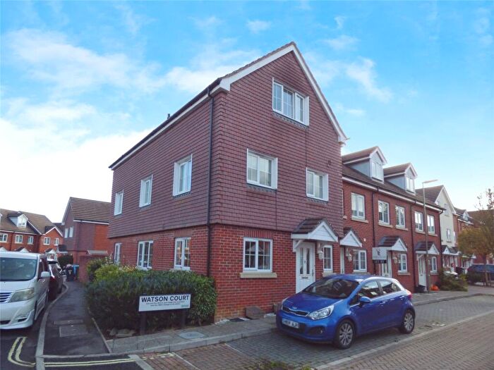 5 Bedroom End Of Terrace House For Sale In Watson Court, Hedge End, Southampton, SO30