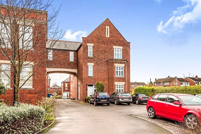 2 Bedroom Flat To Rent In Patrick Mews, Lichfield, WS13
