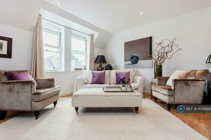 2 Bedroom Flat To Rent In Battersea Park, London, SW11