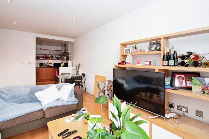 2 Bedroom Apartment For Sale In Whitworth Street West, Manchester, M1