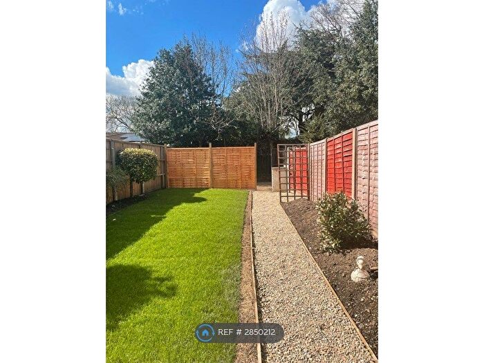 3 Bedroom Semi Detached House To Rent In Queens Road, Feltham, TW13