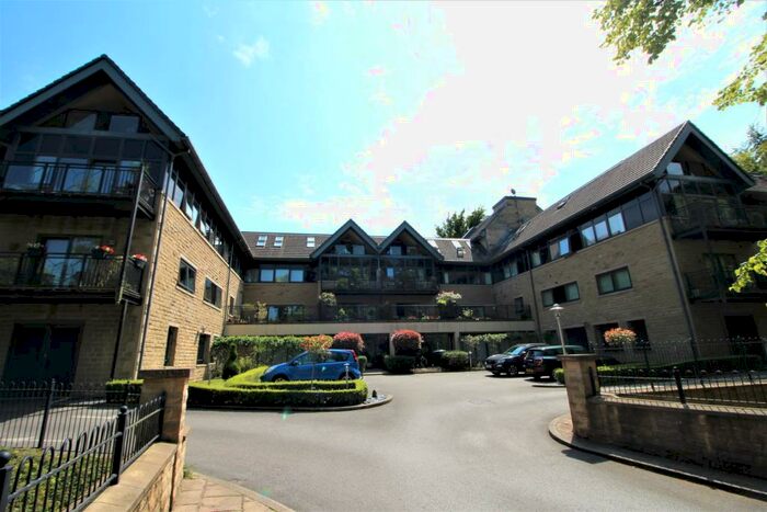 2 Bedroom Flat To Rent In Sunny Bank Road, Helmshore, BB4