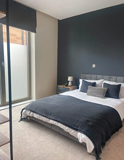 2 Bedroom Apartment For Sale In Hulme Hall Road, Manchester, M15