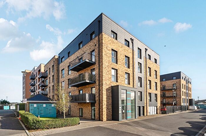 1 Bedroom Flat For Sale In Thomas Blake Avenue, Southampton, Hampshire, SO14