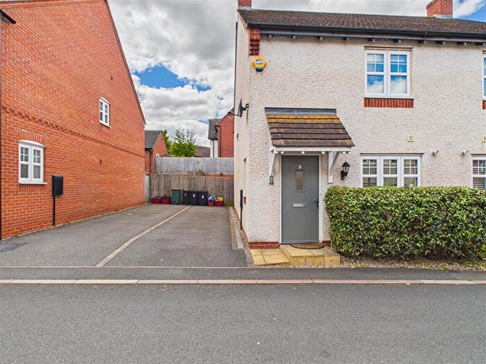 3 Bedroom Semi-Detached House For Sale In Argonaut Avenue, Castle Donington, Derby, DE74