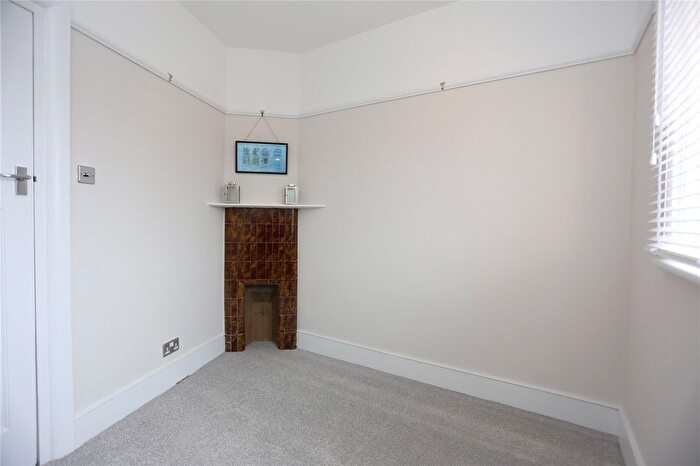 1 Bedroom Flat To Rent In Portland Avenue, Hove, East Sussex, BN3