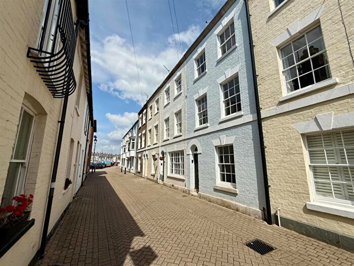 4 Bedroom Character Property For Sale In Hope Street, Weymouth, DT4