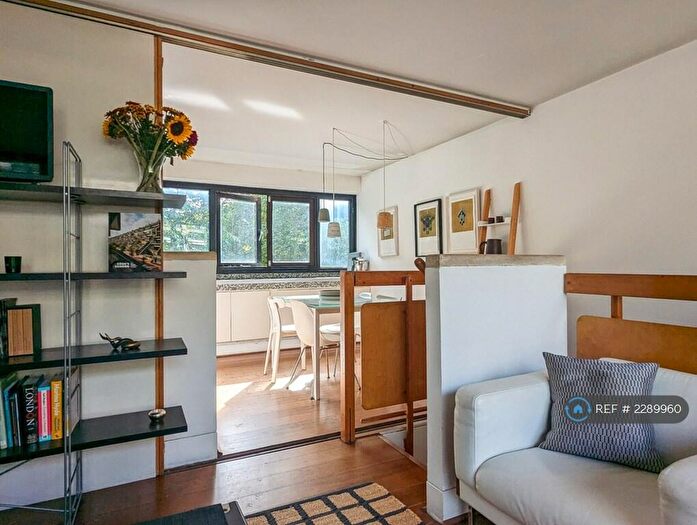 2 Bedroom Maisonette To Rent In Rowley Way, London, NW8