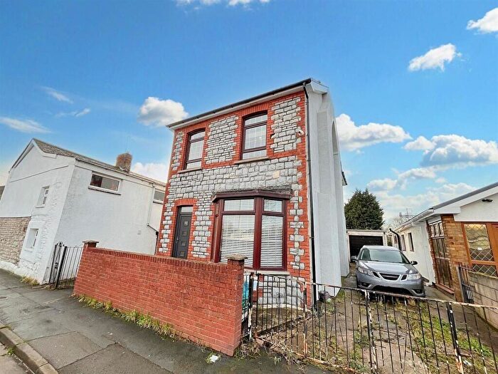 3 Bedroom House To Rent In Liswerry Road, Newport, NP19