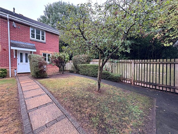 2 Bedroom End Of Terrace House For Sale In Larch Drive, Daventry, Northamptonshire, NN11