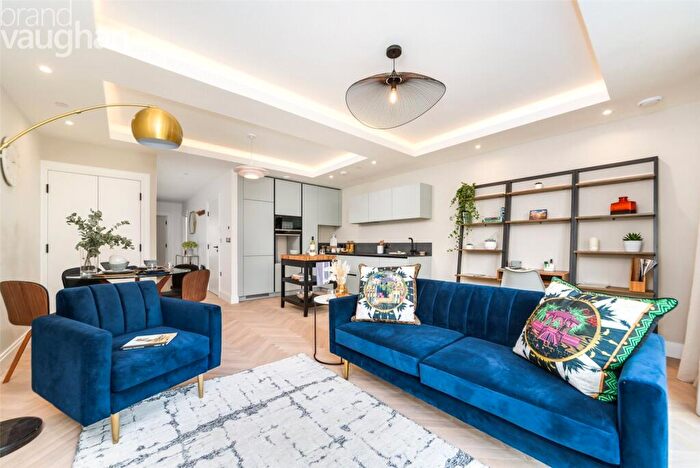 2 Bedroom Flat To Rent In Gloucester Place, Brighton, BN1