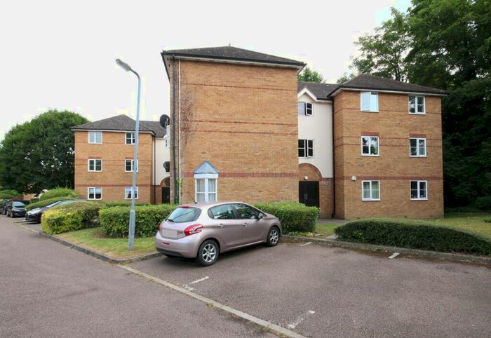 1 Bedroom Flat To Rent In Chagny Close, Letchworth Garden City, SG6