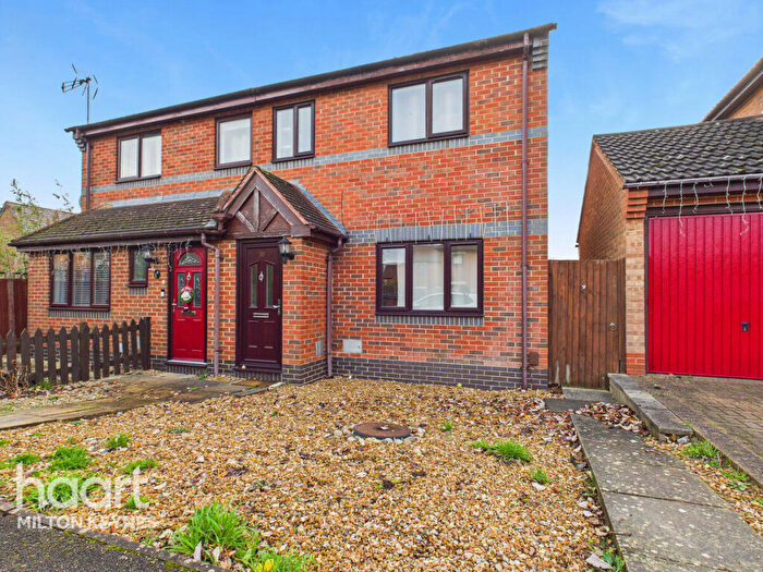 3 Bedroom Semi-Detached House For Sale In Hindemith Gardens, Milton Keynes, MK7