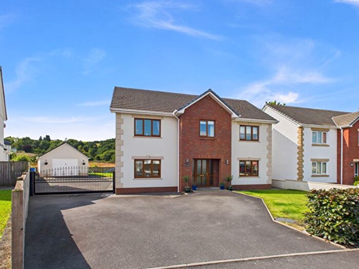 4 Bedroom Detached House For Sale In Bro Cerwyn, Llanpumsaint, Carmarthen, SA33