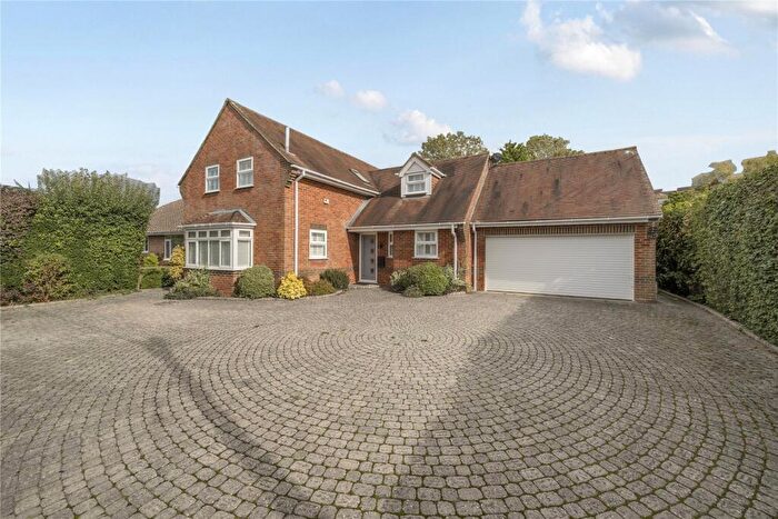 4 Bedroom Detached House To Rent In Springvale Road, Winchester, Hampshire, SO23