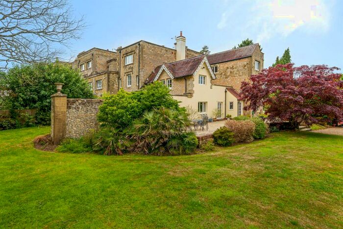 4 Bedroom Terraced House For Sale In Hawkhurst Court, Wisborough Green, Wisborough Green, RH14