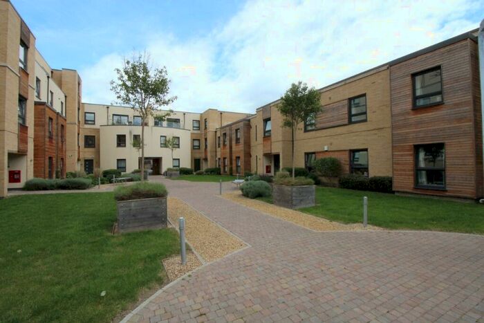 1 Bedroom Flat To Rent In Park Square, Brookside, Huntingdon, PE29