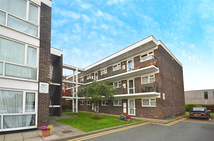 2 Bedroom Apartment To Rent In Burwood Court, Golday Avenue, Chelmsford, CM2