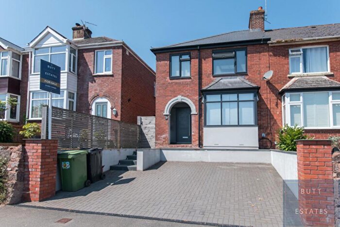 3 Bedroom End Of Terrace House For Sale In Cowick Lane, Exeter, EX2