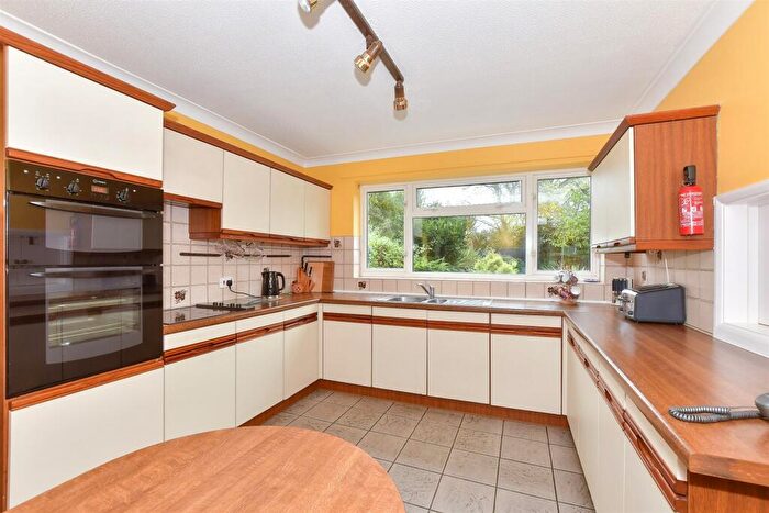 4 Bedroom Detached House For Sale In Abingdon Grove, Upstreet, Canterbury, Kent, CT3