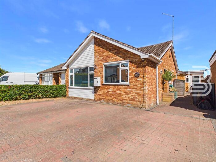 2 Bedroom Semi-Detached Bungalow For Sale In Brackendale Drive, Barby, Rugby, CV23