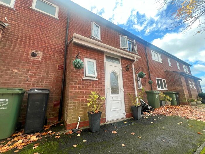 3 Bedroom House To Rent In Blythe Close, Redditch, B97